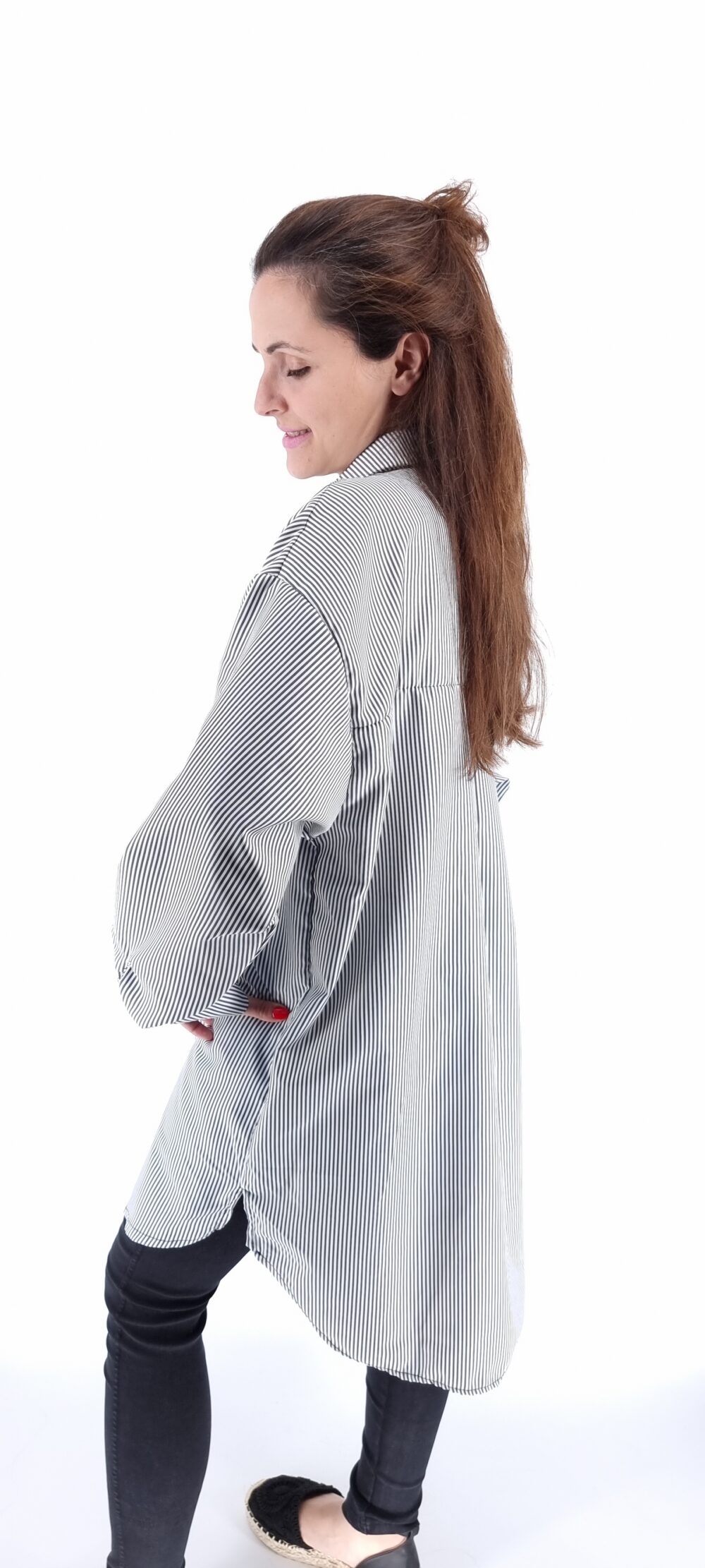 Πουκαμίσα μακριά ριγέ με κουμπιά ασπρόμαυρη