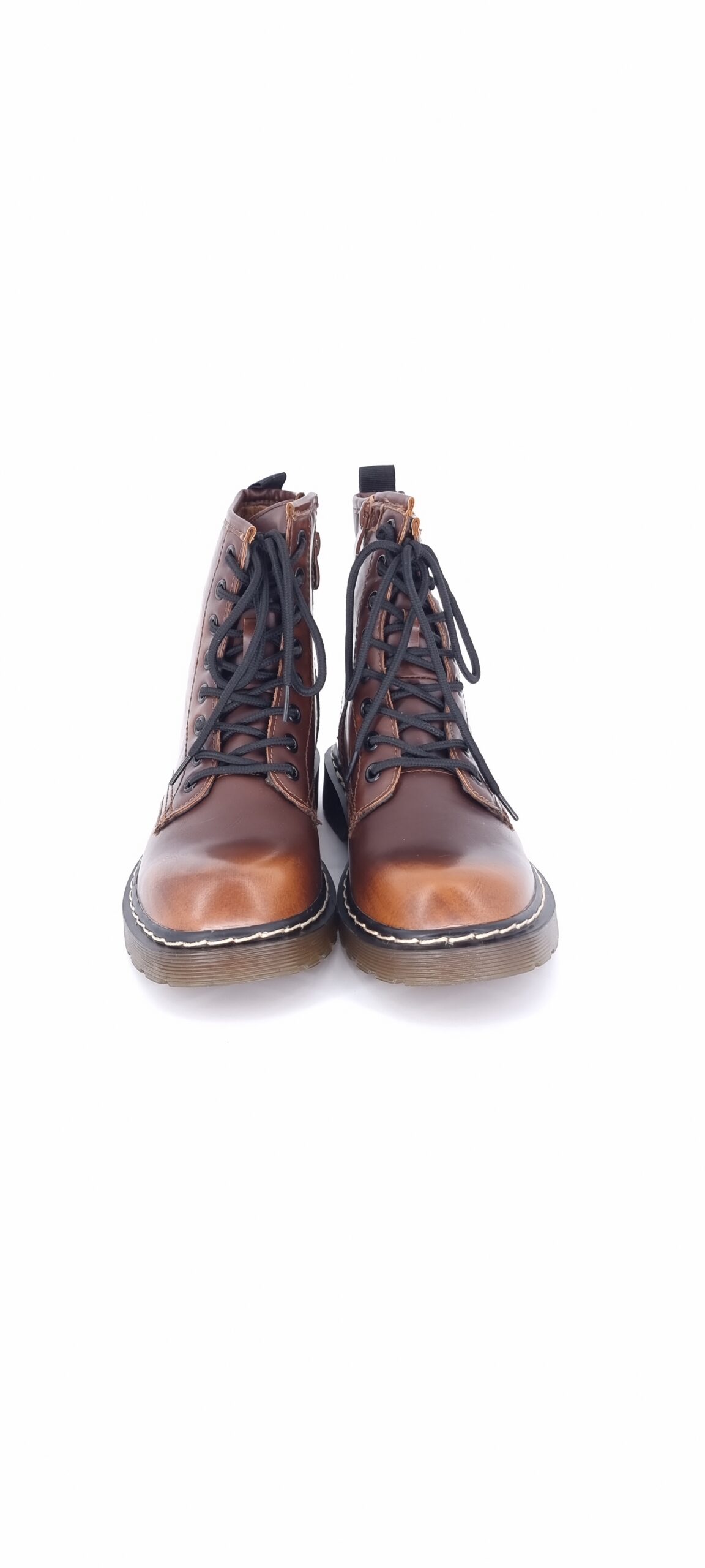 Αρβυλάκι χαμηλό με κορδόνια και φερμουάρ καφέ Αρβυλάκι χαμηλό με κορδόνια και φερμουάρ καφέ