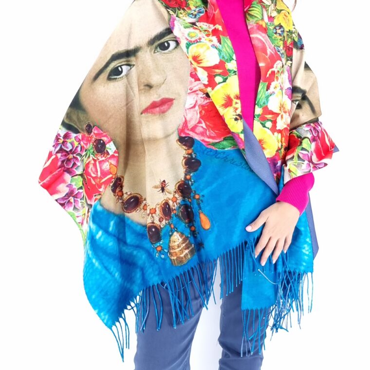 Εσάρπα με μοτίβο πίνακα με τη Frida Kahlo μπλε